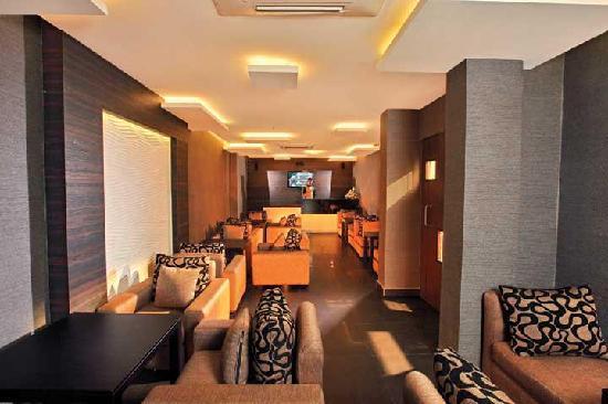 Foggy Bottom Lounge & Restaurant